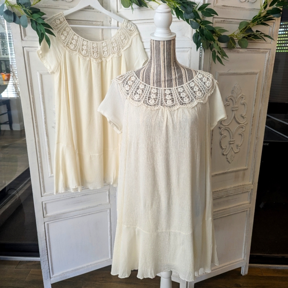 New Bohemian dress Size Large  Off White Summer Simplicity